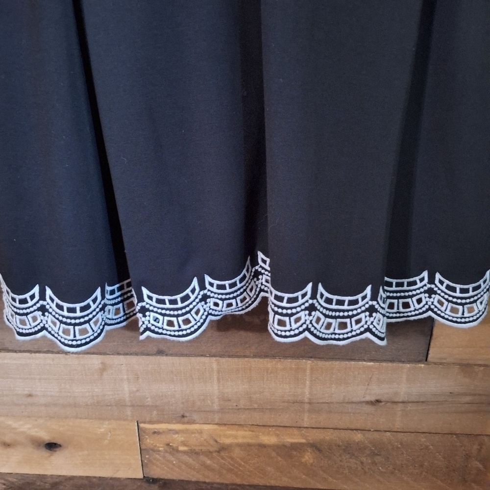 Talbots Petite Embroidered Hem Black Fit & Flare Dress SZ 16P - Picture 8 of 9